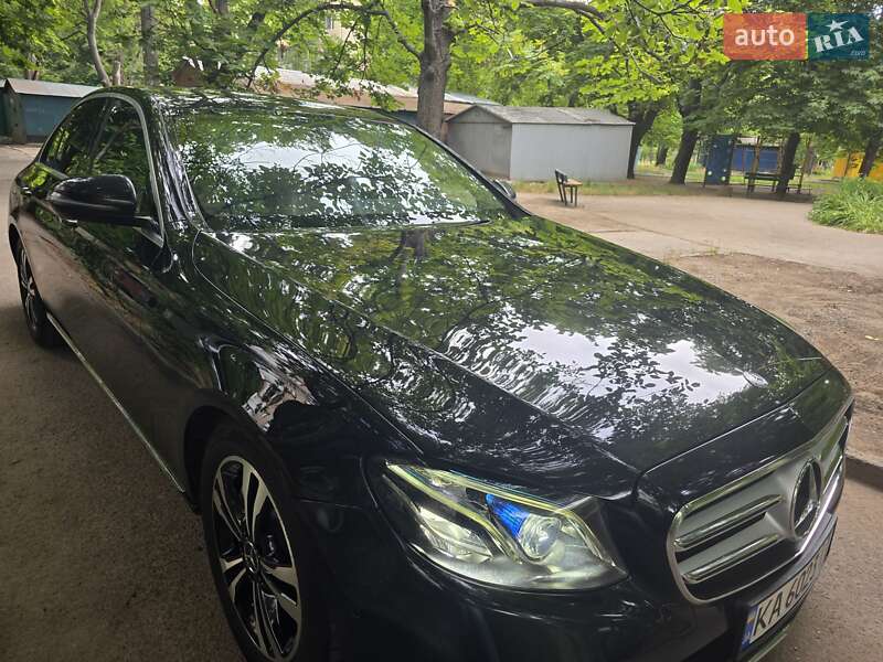 Mercedes-benz E-class (2016)