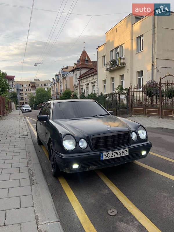 Mercedes-benz E-class (1996)
