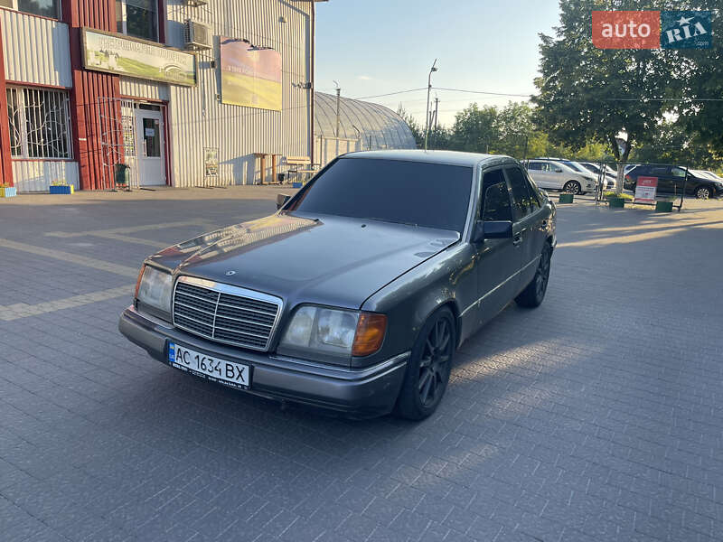 Mercedes-benz E-class (1994)