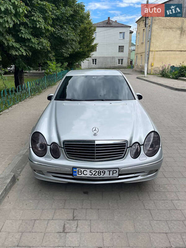 Mercedes-benz E-class (2003)