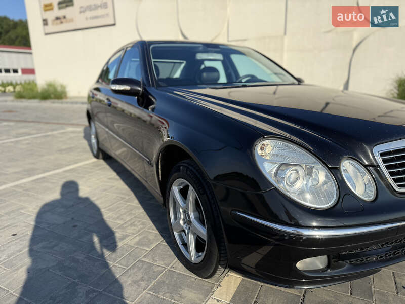 Mercedes-benz E-class (2003)