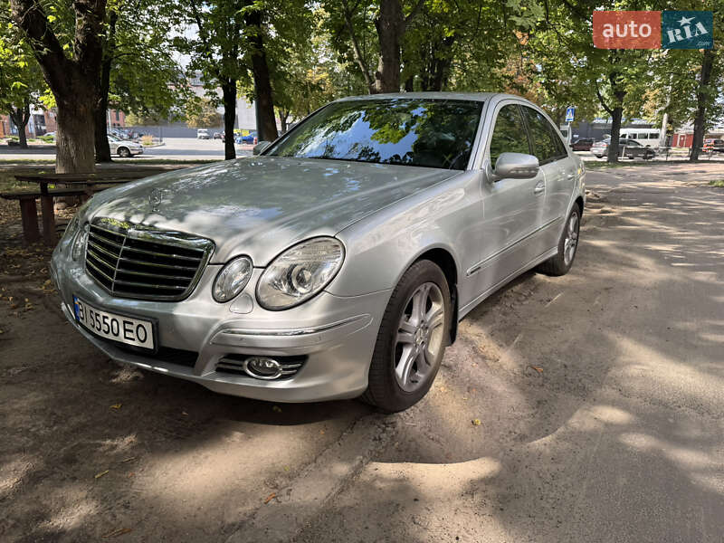 Mercedes-benz E-class (2008)