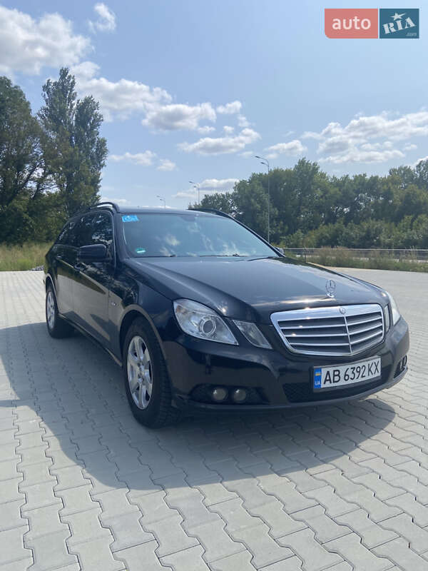 Mercedes-benz E-class (2010)