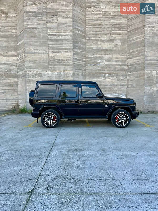 Mercedes-benz G-class (2019)