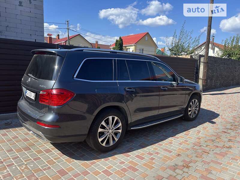 Mercedes-benz Gl-class (2012)