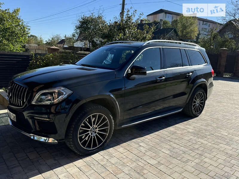 Mercedes-benz Gl-class (2015)