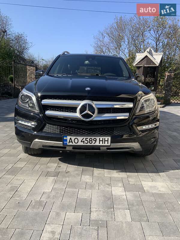 Mercedes-benz Gl-class (2012)