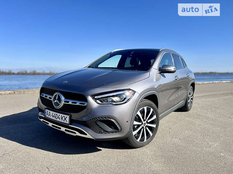 Mercedes-benz Gla-class (2020)