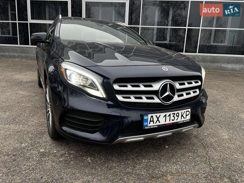Mercedes-benz Gla-class (2017)