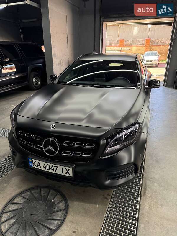 Mercedes-benz Gla-class (2018)