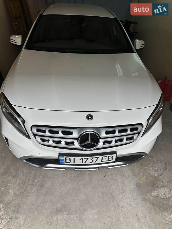 Mercedes-benz Gla-class (2019)
