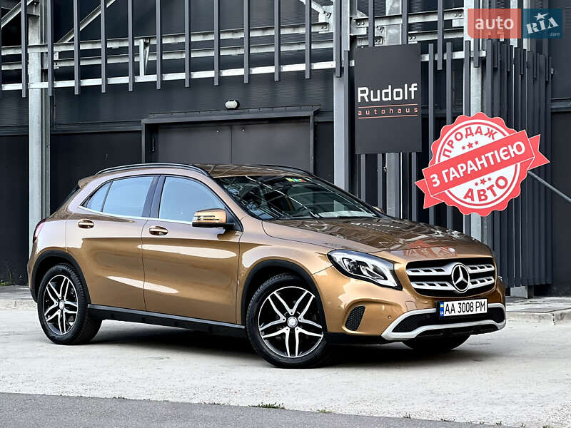 Mercedes-benz Gla-class (2017)