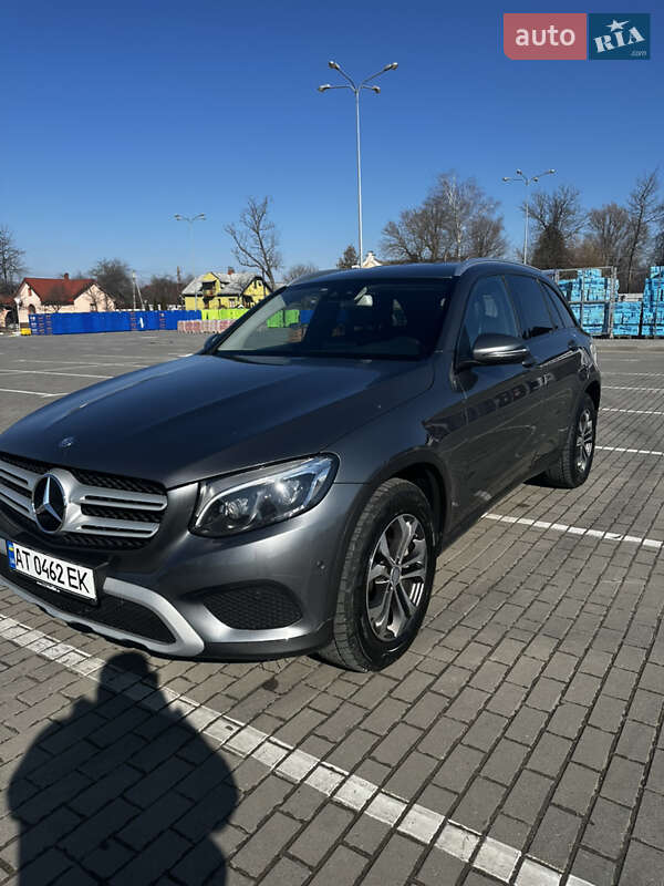 Mercedes-benz Glc-class (2016)