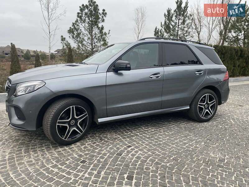 Mercedes-benz Gle-class (2017)