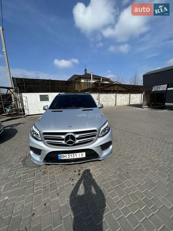 Mercedes-benz Gle-class (2016)