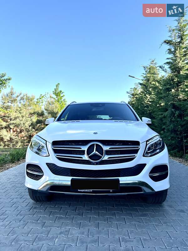 Mercedes-benz Gle-class (2017)