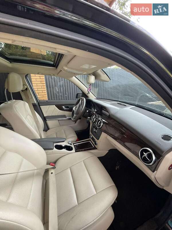 Mercedes-benz Glk-class (2013)