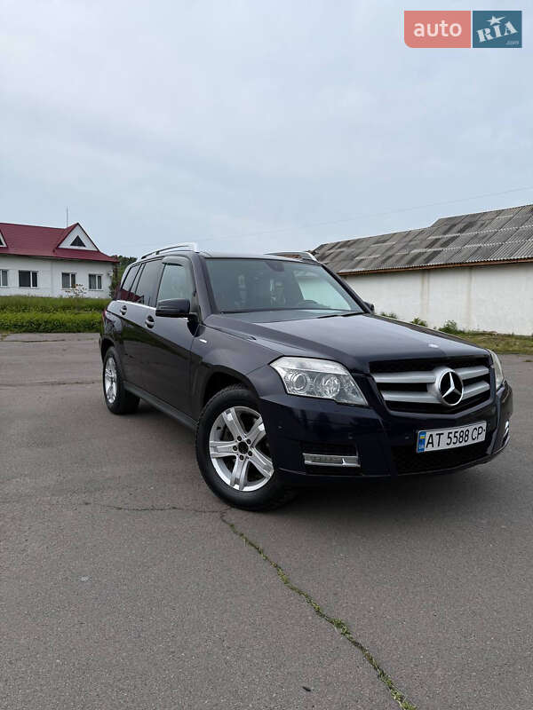 Mercedes-benz Glk-class (2010)