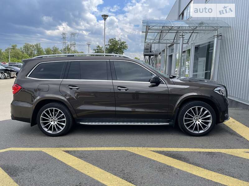Mercedes-benz Gls 500 (2017)