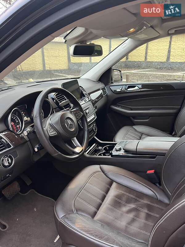 Mercedes-benz Gls-class (2017)