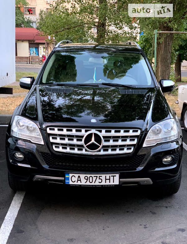 Mercedes-benz M-class (2009)