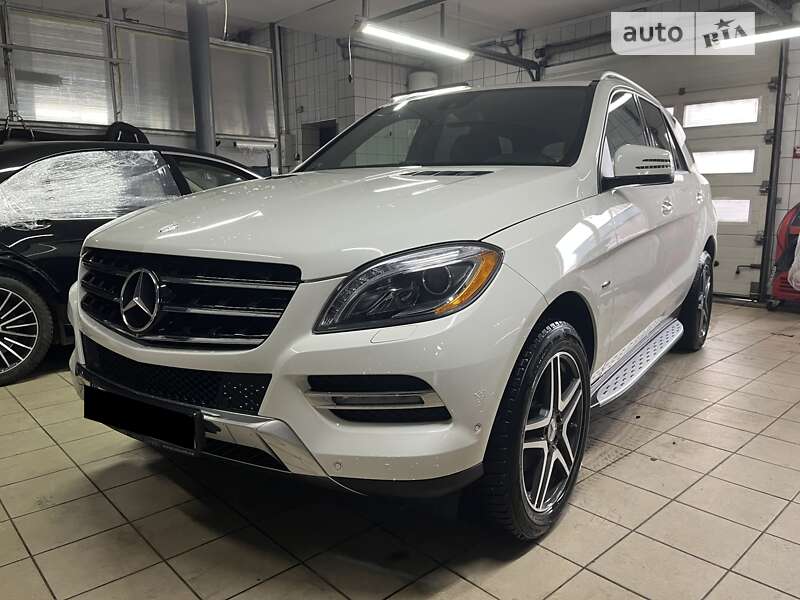 Mercedes-benz M-class (2012)