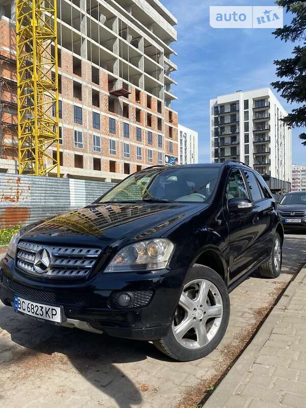 Mercedes-benz M-class (2006)