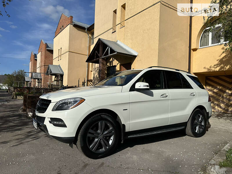Mercedes-benz M-class (2012)