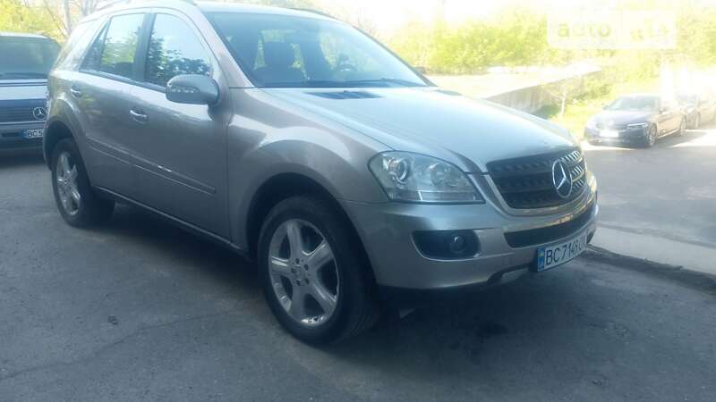 Mercedes-benz M-class (2006)