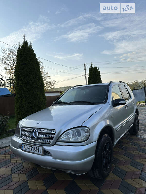 Mercedes-benz Ml 270 cdi (2001)