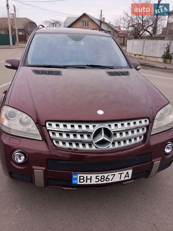 Mercedes-benz M-class (2008)