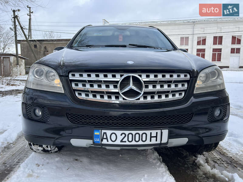 Mercedes-benz M-class (2008)