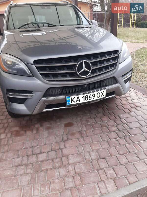 Mercedes-benz M-class (2015)