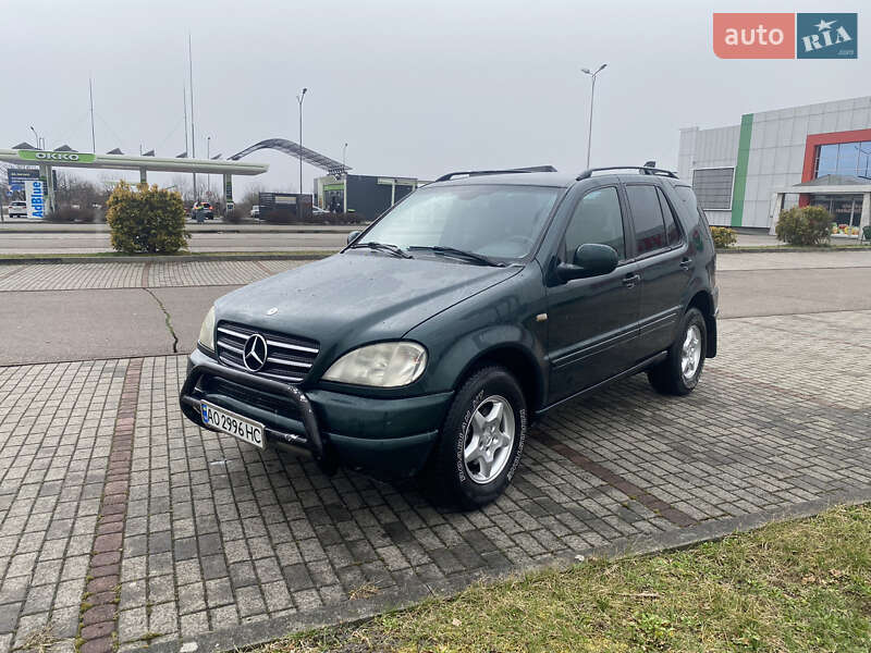 Mercedes-benz M-class (2000)
