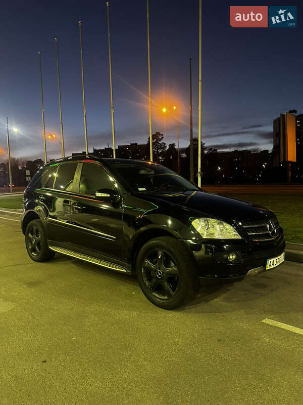 Mercedes-benz M-class (2008)