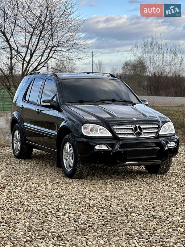 Mercedes-benz M-class (2005)