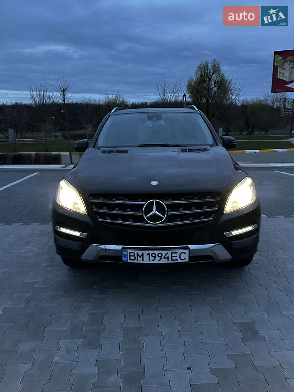 Mercedes-benz M-class (2012)