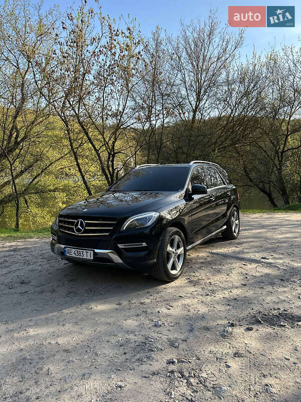 Mercedes-benz M-class (2012)