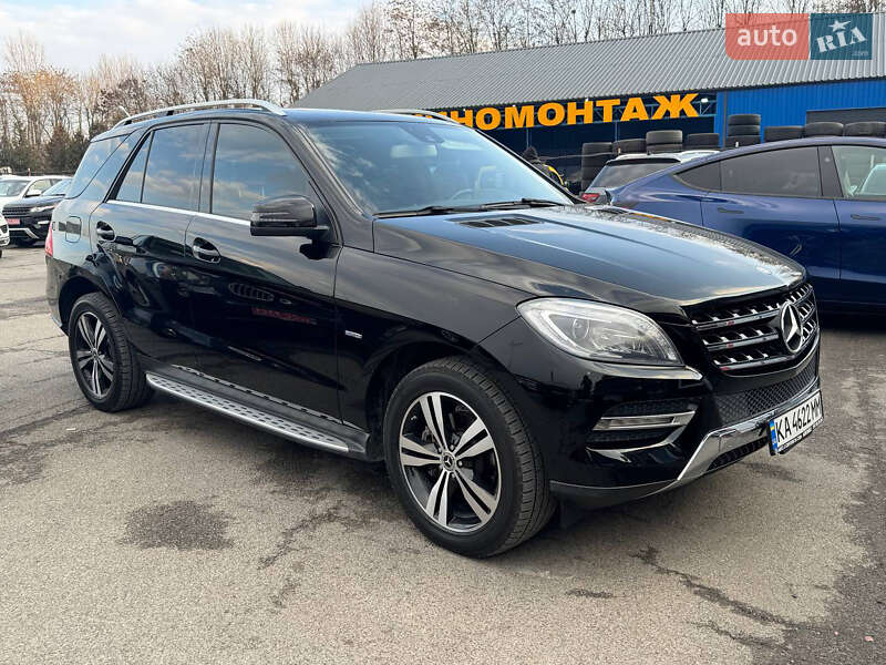 Mercedes-benz M-class (2011)