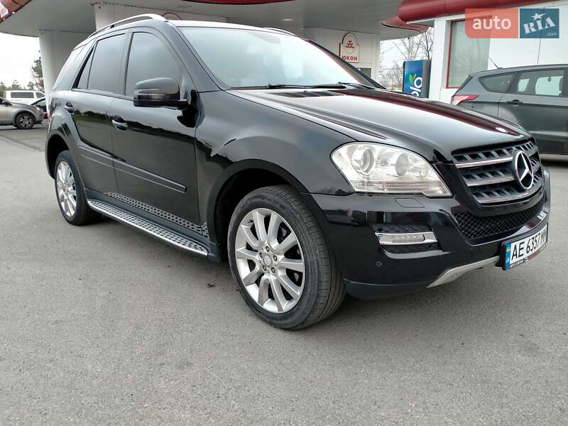 Mercedes-benz M-class (2011)