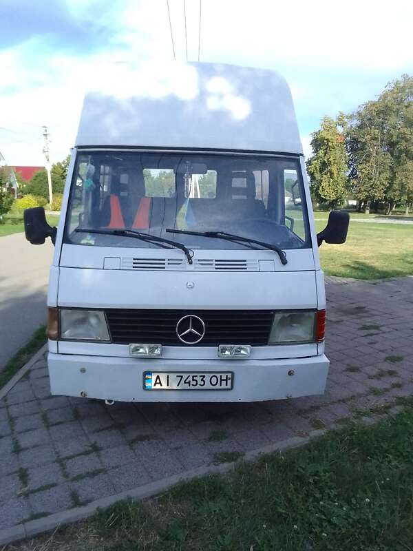 Mercedes-benz Mb-class (1996)