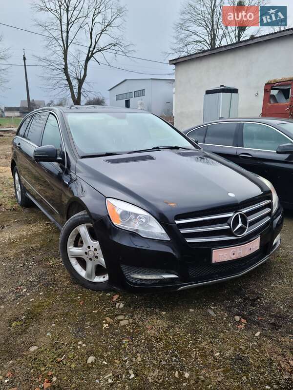 Mercedes-benz R-class (2011)