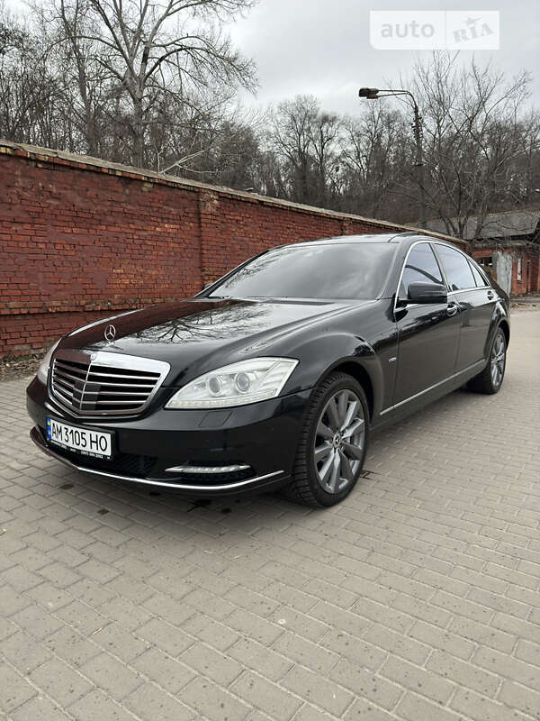 Mercedes-benz S 500l (2011)