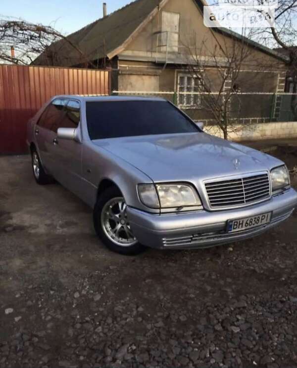 Mercedes-benz S 320 (1993)