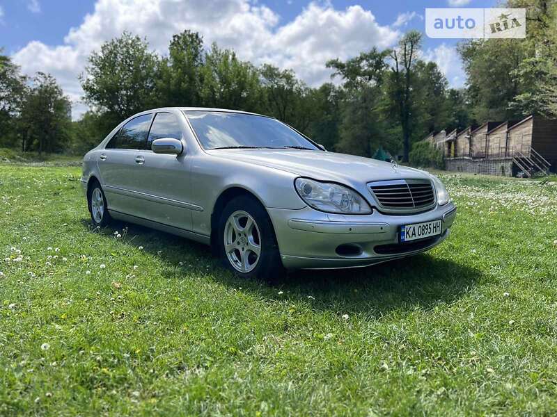 Mercedes-benz S-class (1999)