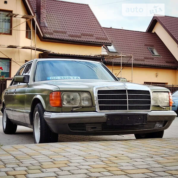 Mercedes-benz 300d (1980)