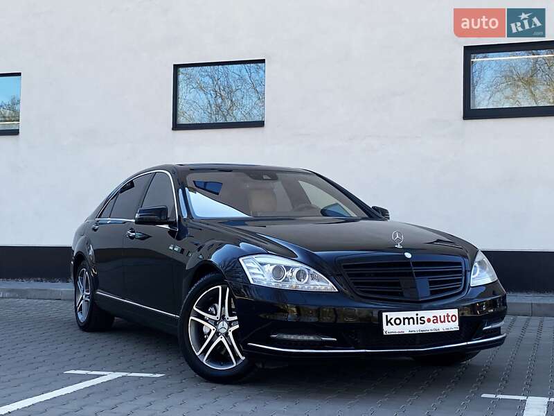 Mercedes-benz S-class (2013)