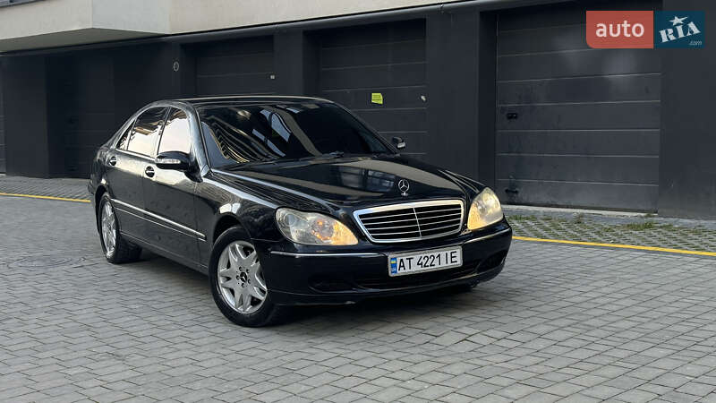 Mercedes-benz S-class (2005)