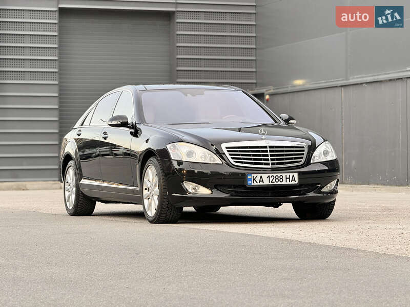 Mercedes-benz S-class (2007)