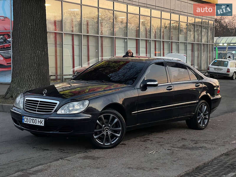 Mercedes-benz S-class (2004)